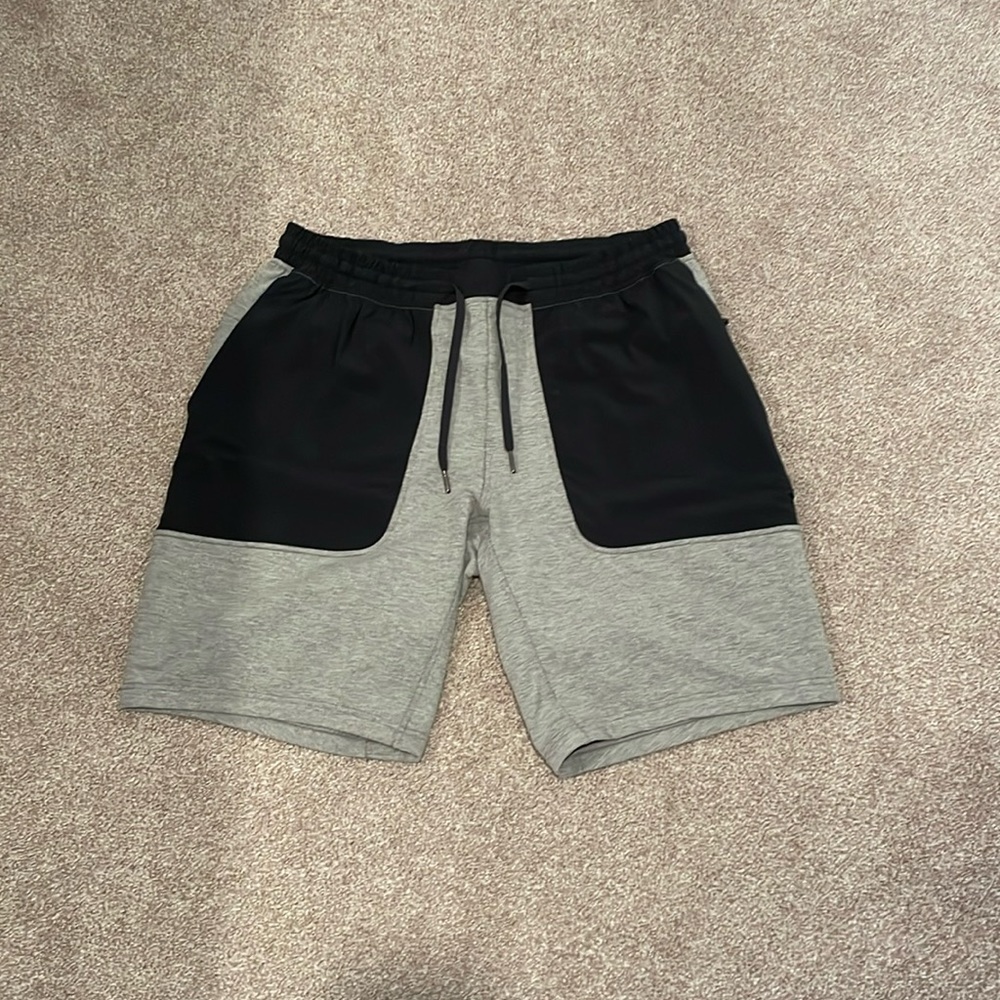 Lulu sweat shorts